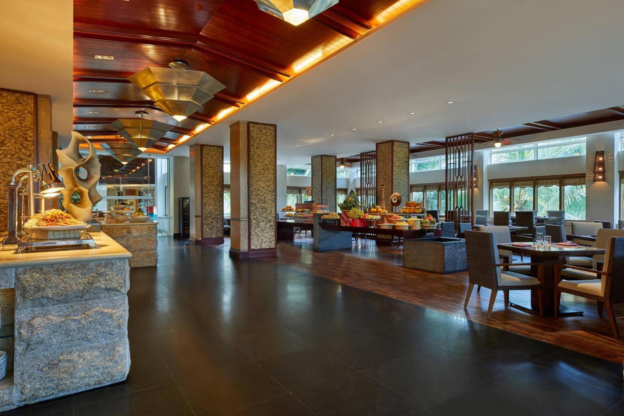 Four Points By Sheraton Shenzhou Peninsula Resort Ваньнин Экстерьер фото